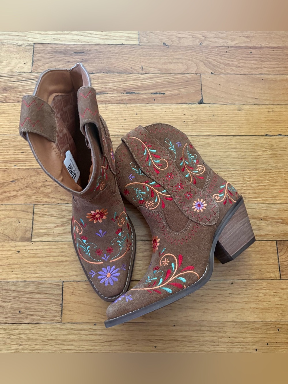 Dingo Embroidered Western Ankle Boots Leather Floral Cowboy Booties Size 6